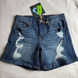 Indigo Rein Classic Blue Denim Shorts Size 27 NWT